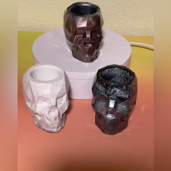 Resin Skull Makeup Holder **Multiple available** Handcrafted - Picture 9 of 15